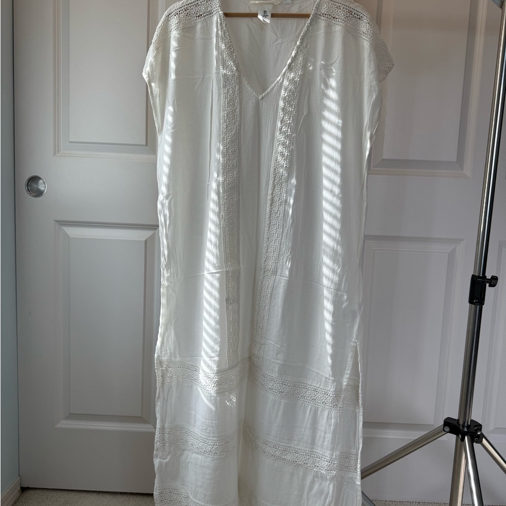H&M White Textured Top